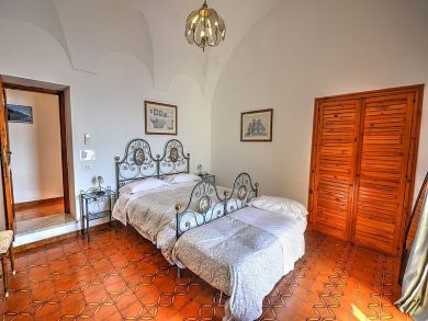 Three Bedroom Praiano Villa Luxury Huge Terraces Three Bedroom Praiano Villa Luxury Huge Terraces